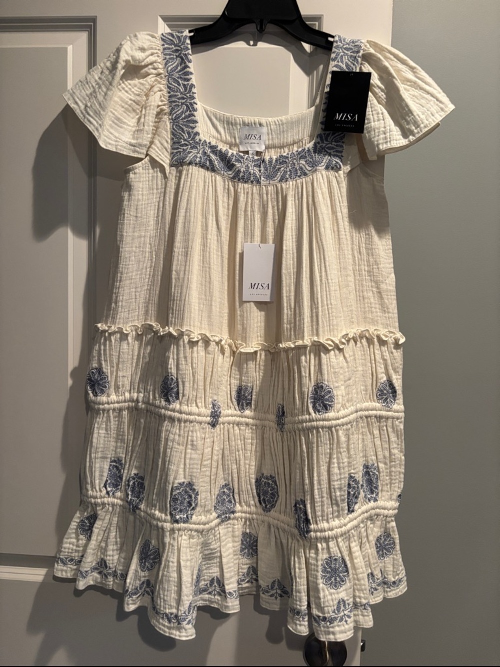 MISA Kiran Ivory mini dress. NWT. Size S.